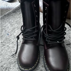 Dr Martín burgundy boots fluffy inside for winter brand new women size 7.5